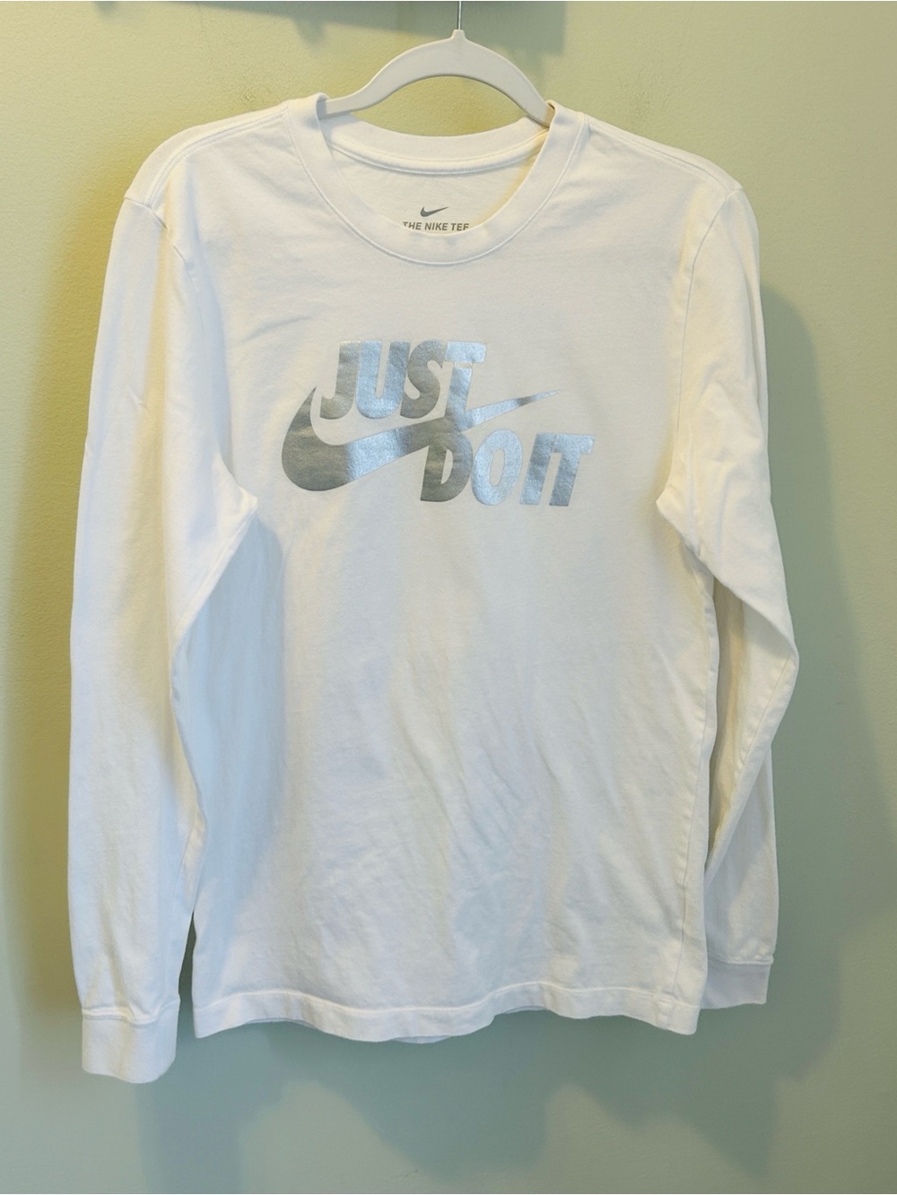 Nike White Long Sleeve Tee with Metallic Silver 'Just Do It' Logo